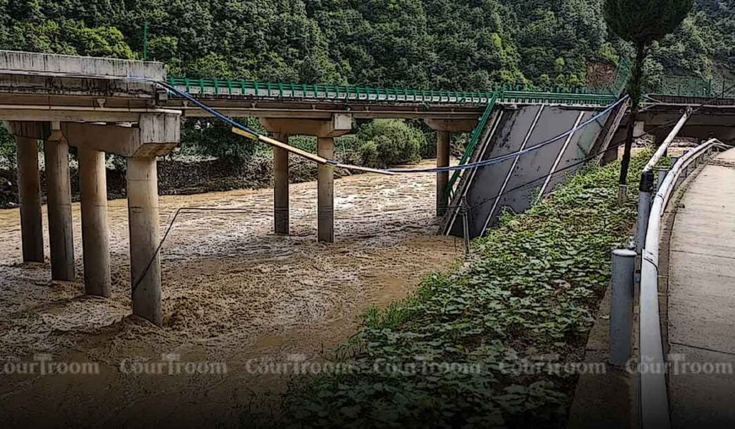 Bridge Collapse in Northwest China’s Shaanxi Province Leaves 11 Dead, Dozens Missing