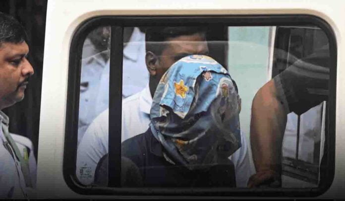 Kolkata Doctor Murder Case: Civic Volunteer Sanjay Roy Arrested Following Forensic Evidence and CCTV Footage Kolkata Doctor Murder Case: Civic Volunteer Sanjay Roy Arrested Following Forensic Evidence and CCTV Footage