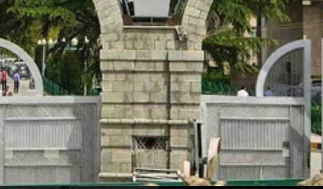 Jammu and Kashmir High Court Criticizes J&K Administration for Flouting Court Orders