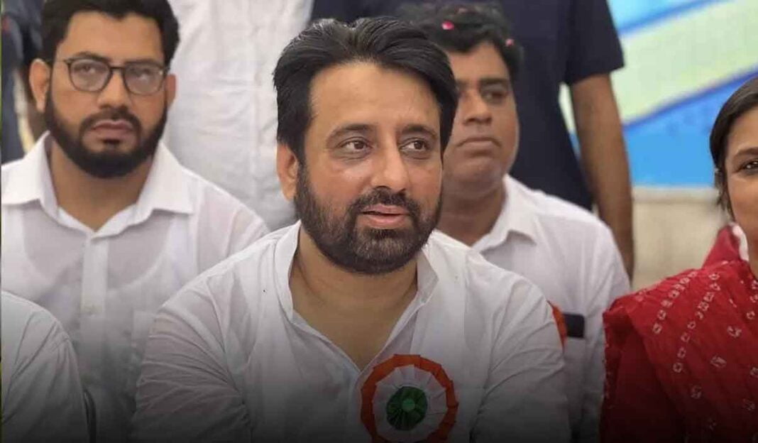 AAP MLA Amanatullah Khan Sent to Four Days ED Custody in Waqf Board Money Laundering Case AAP MLA Amanatullah Khan Sent to Four Days ED Custody in Waqf Board Money Laundering Case
